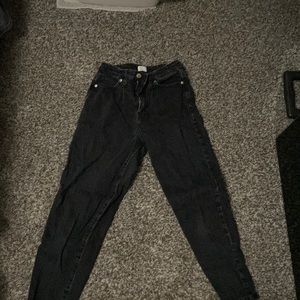 Black comprise jeans